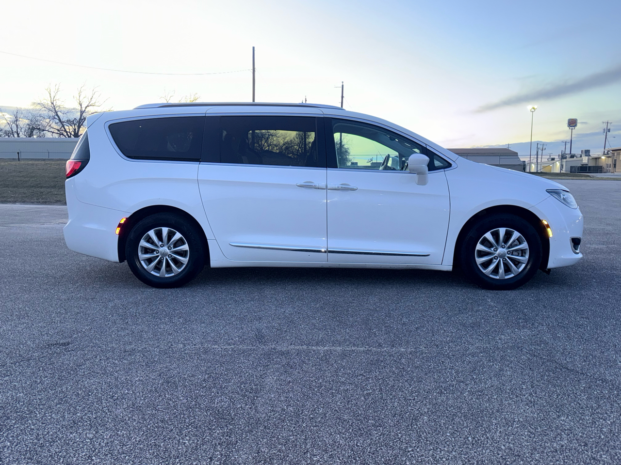 Chrysler Pacifica  2019