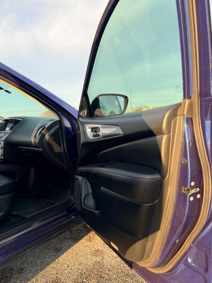 Nissan Pathfinder  2019