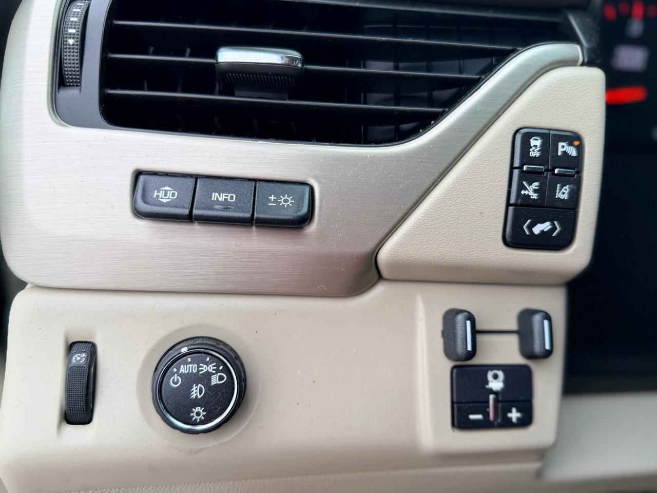 GMC Yukon Denali  2015