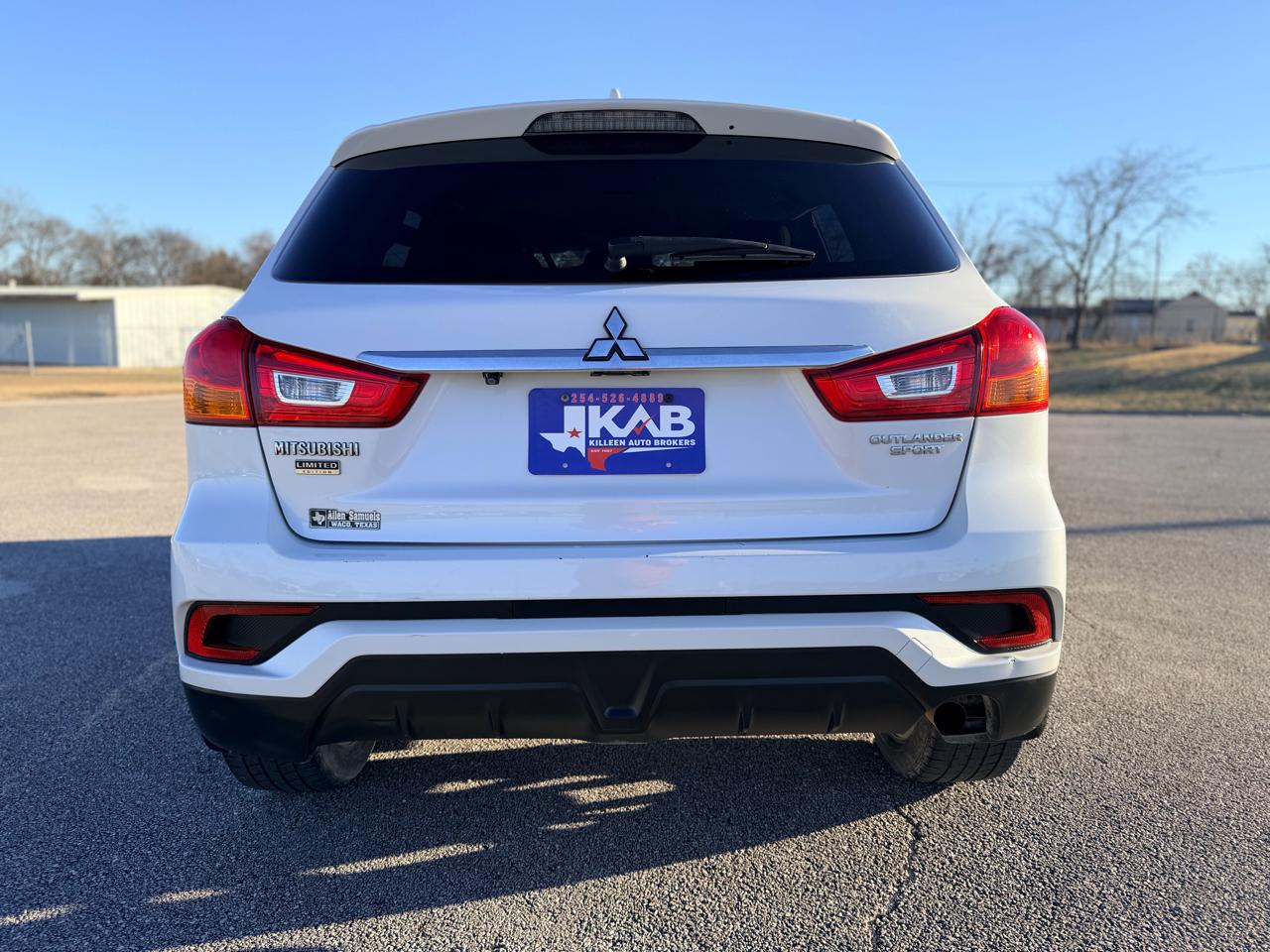 Mitsubishi Outlander Sport  2018