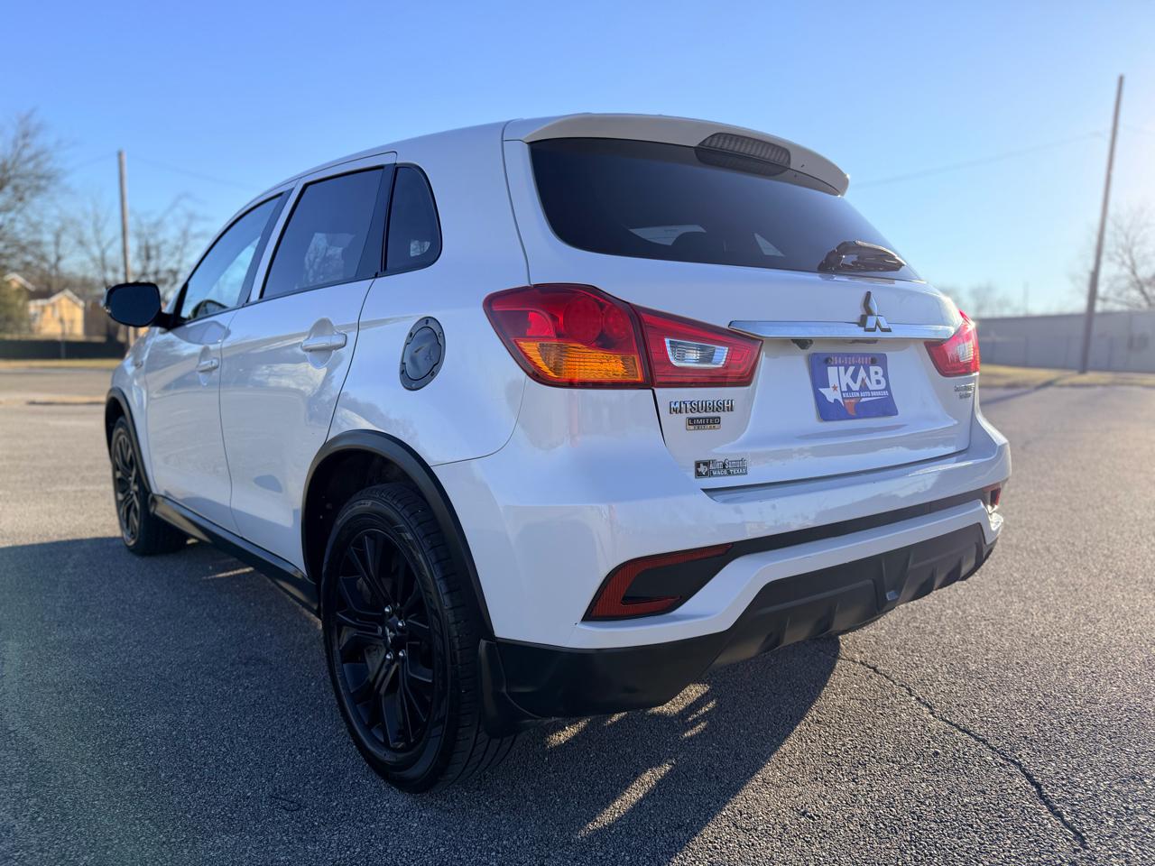 Mitsubishi Outlander Sport  2018