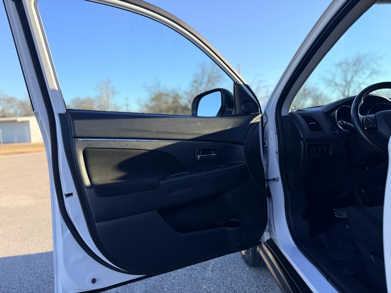 Mitsubishi Outlander Sport  2018