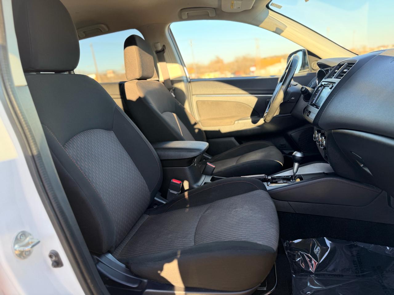 Mitsubishi Outlander Sport  2018