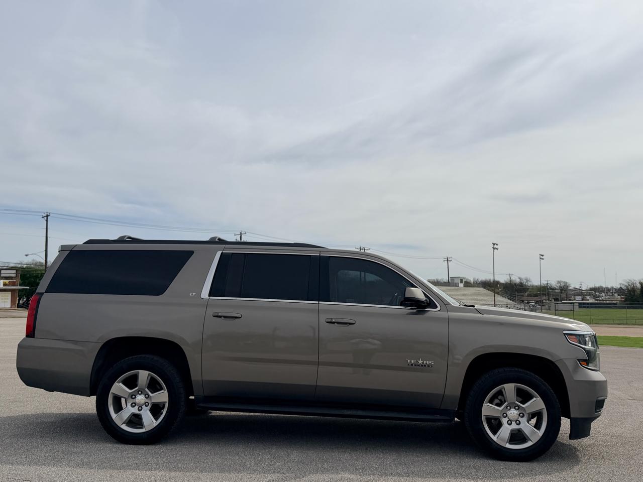 Chevrolet Suburban  2019