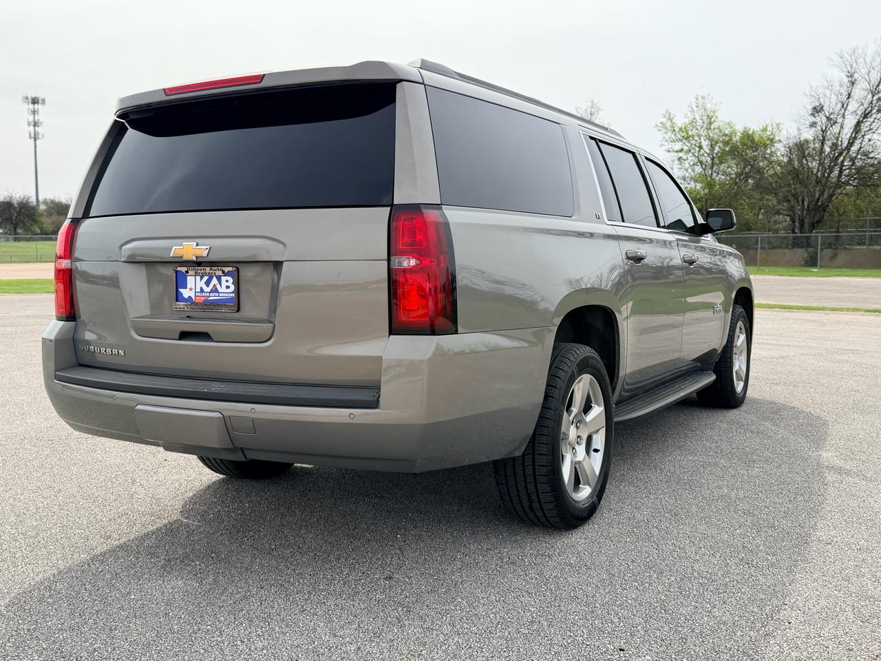Chevrolet Suburban  2019