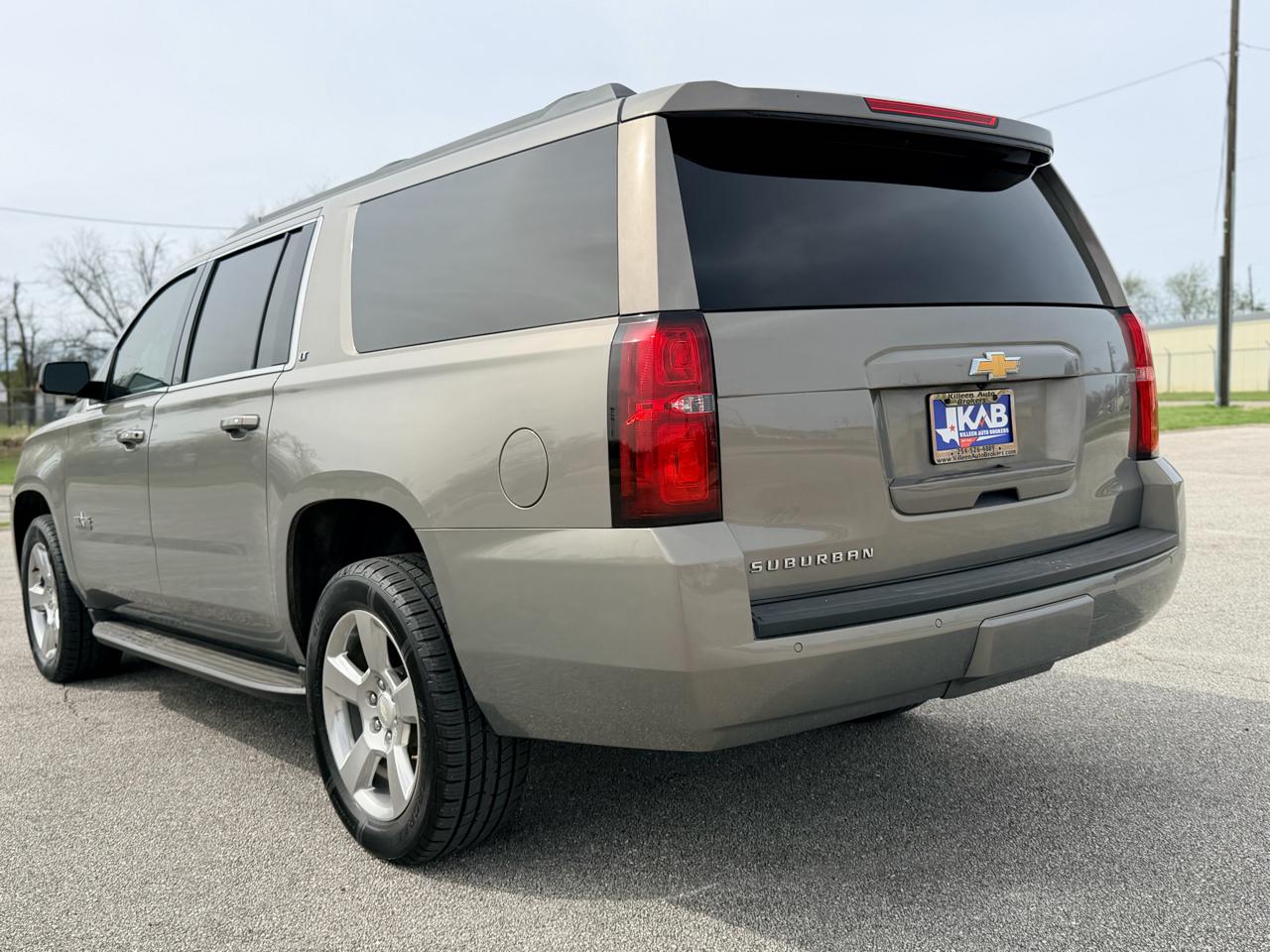 Chevrolet Suburban  2019