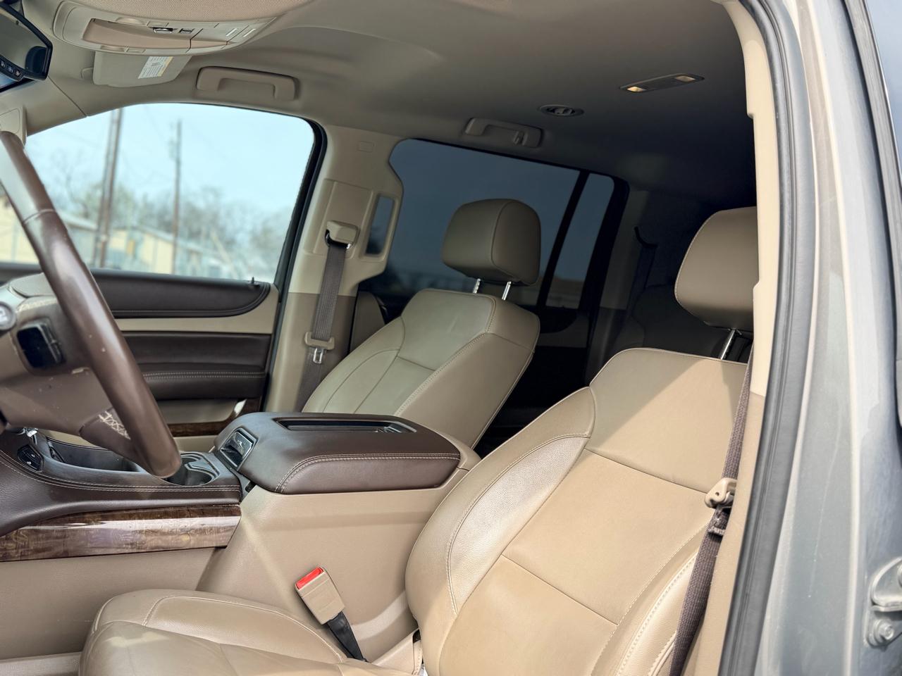 Chevrolet Suburban  2019