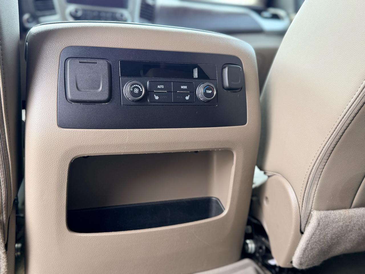 Chevrolet Suburban  2019