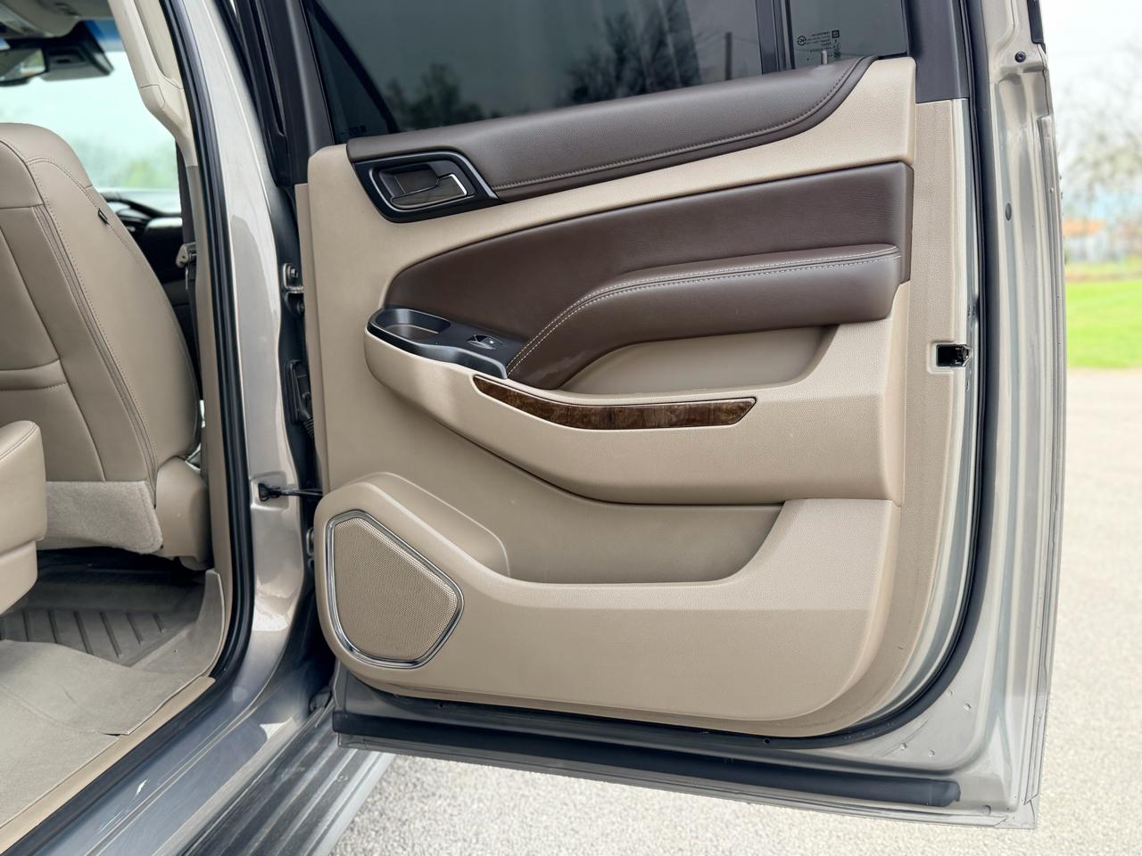 Chevrolet Suburban  2019