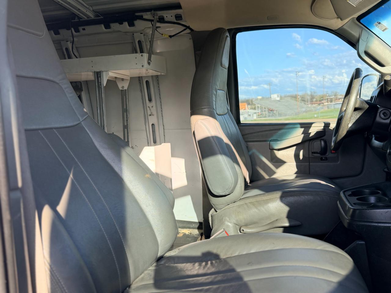 Chevrolet Express  2017