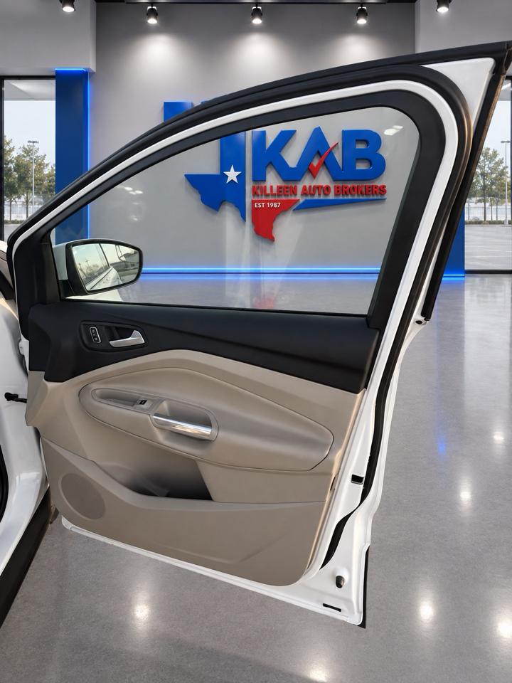 Ford Escape  2014