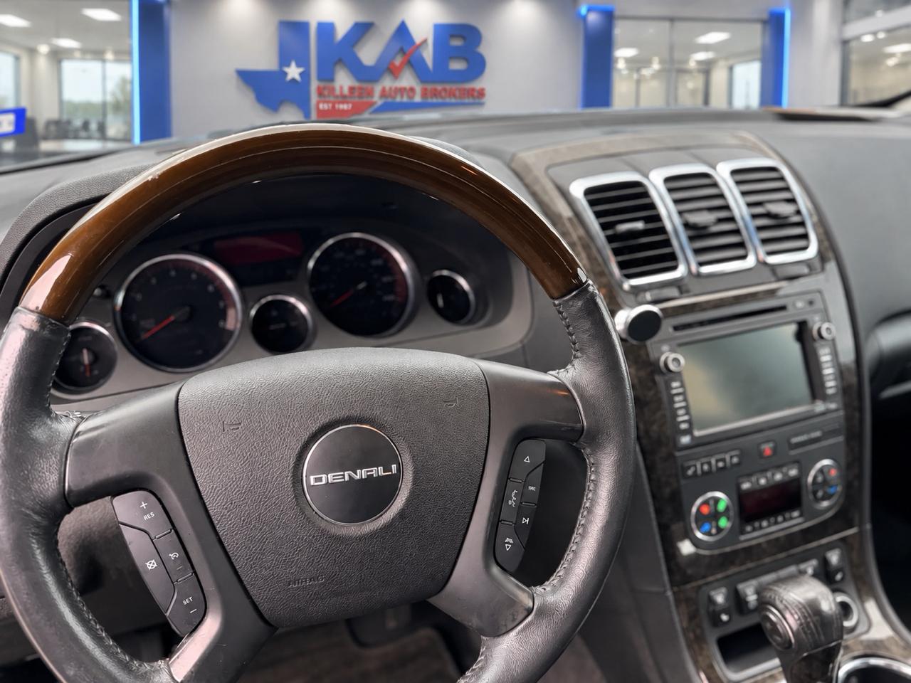 GMC Acadia  2012
