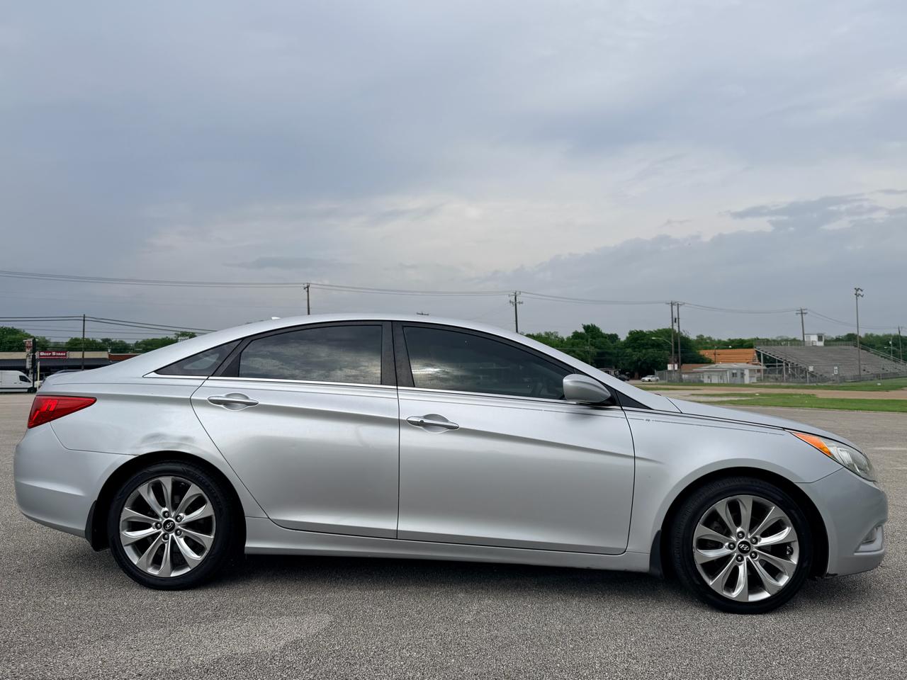 Hyundai Sonata  2013