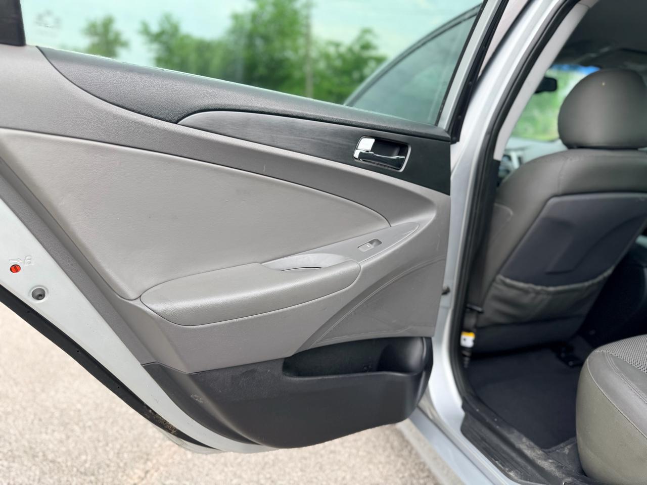 Hyundai Sonata  2013