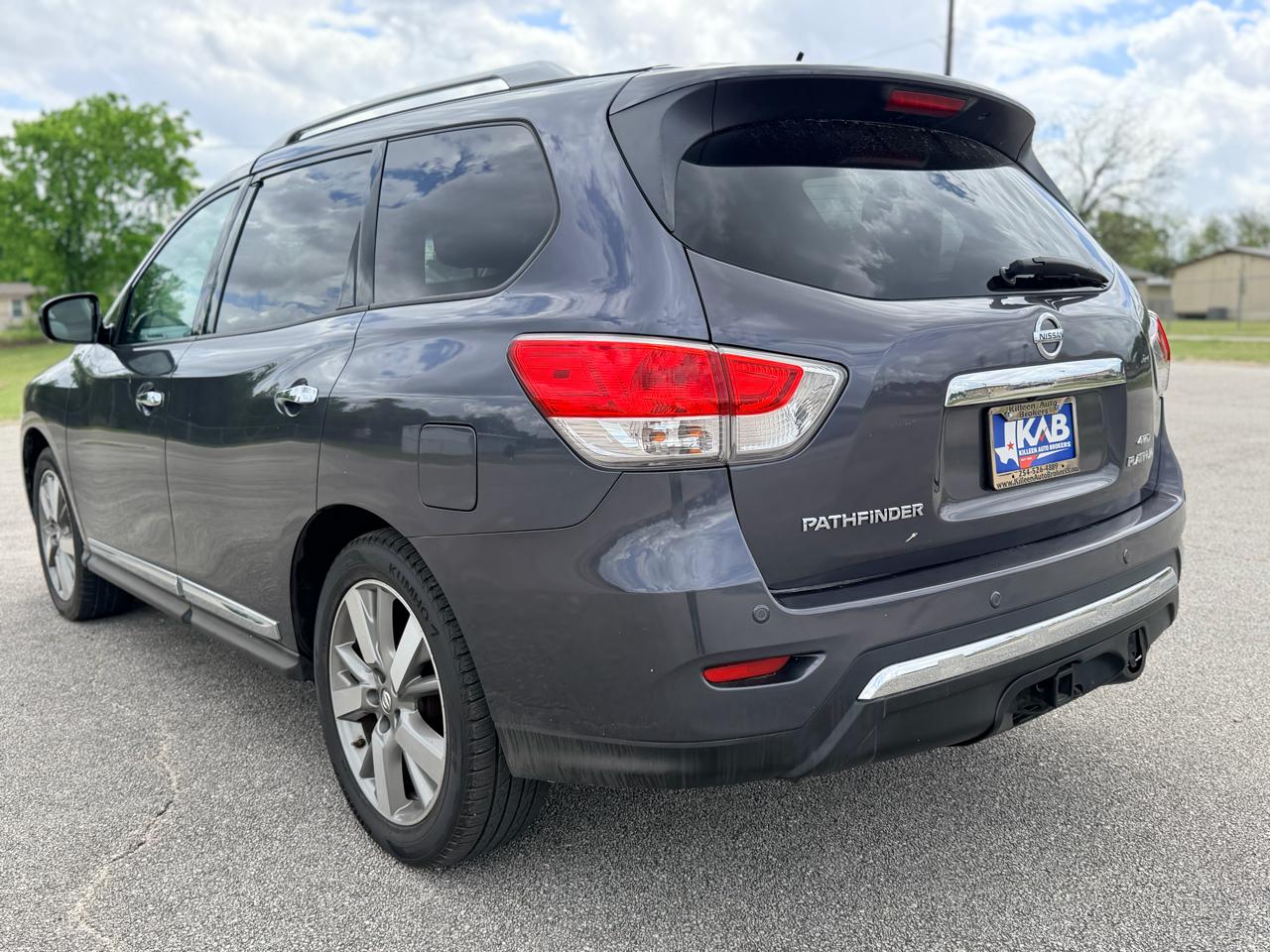 Nissan Pathfinder  2014