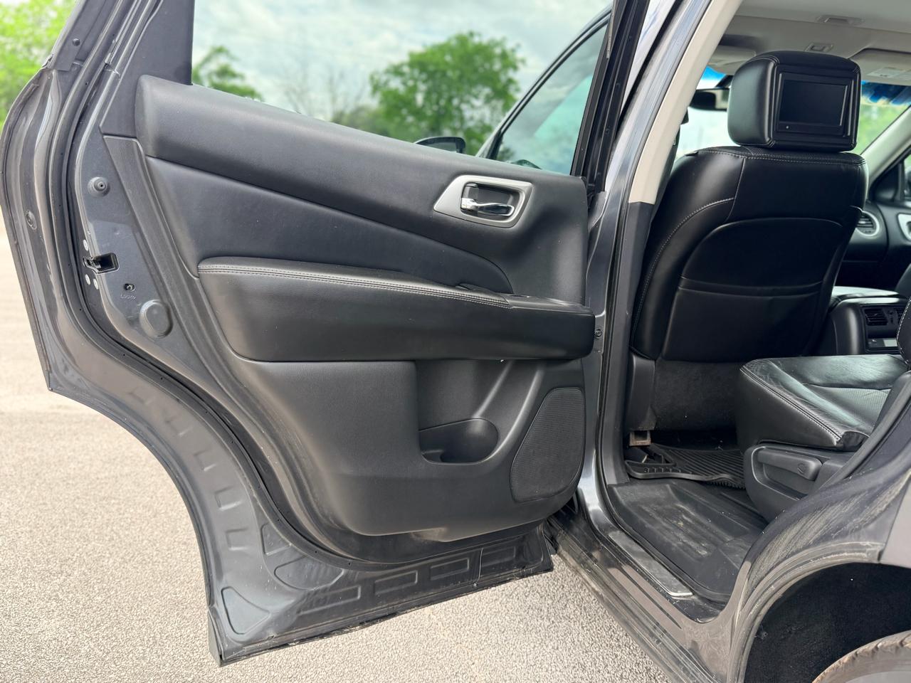 Nissan Pathfinder  2014