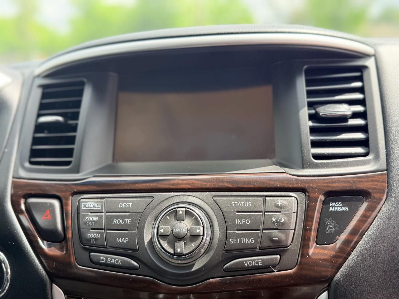 Nissan Pathfinder  2014