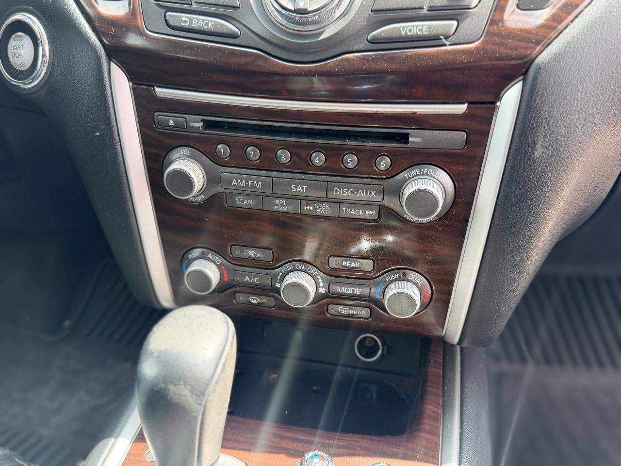 Nissan Pathfinder  2014