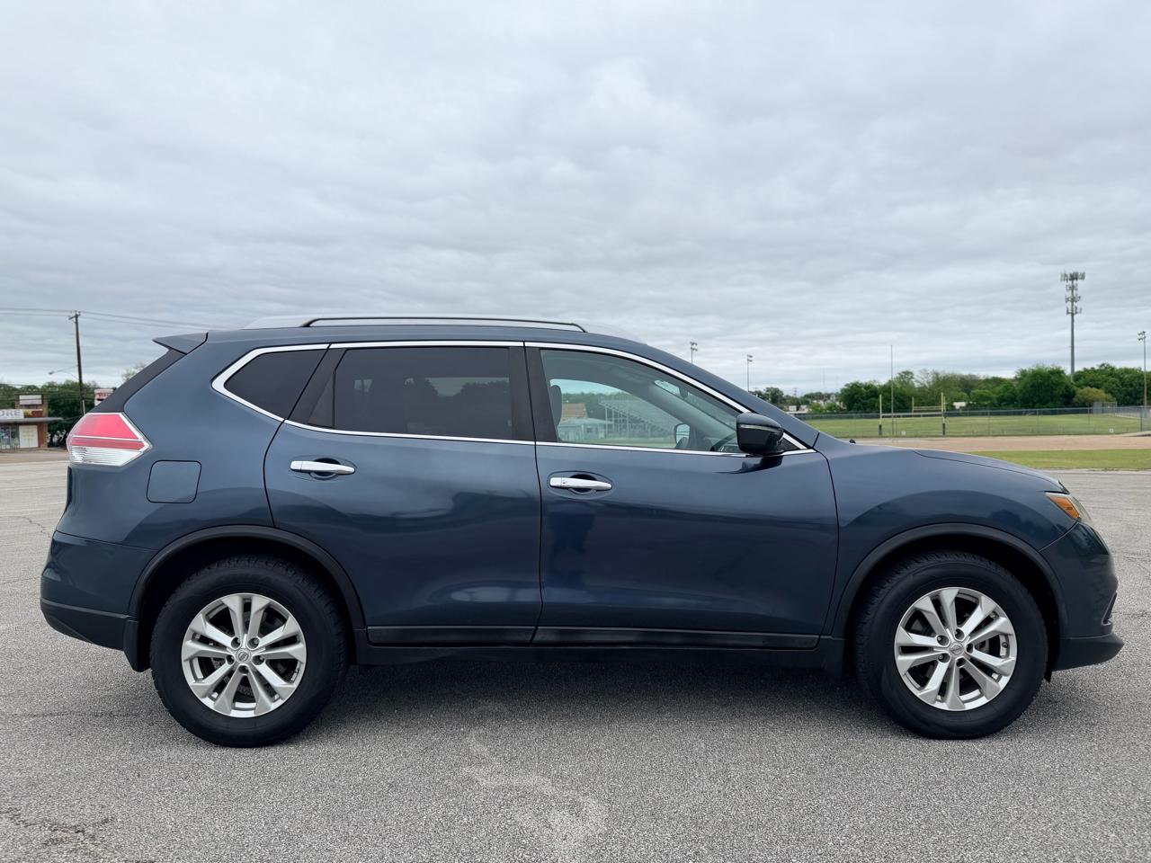 Nissan Rogue  2014