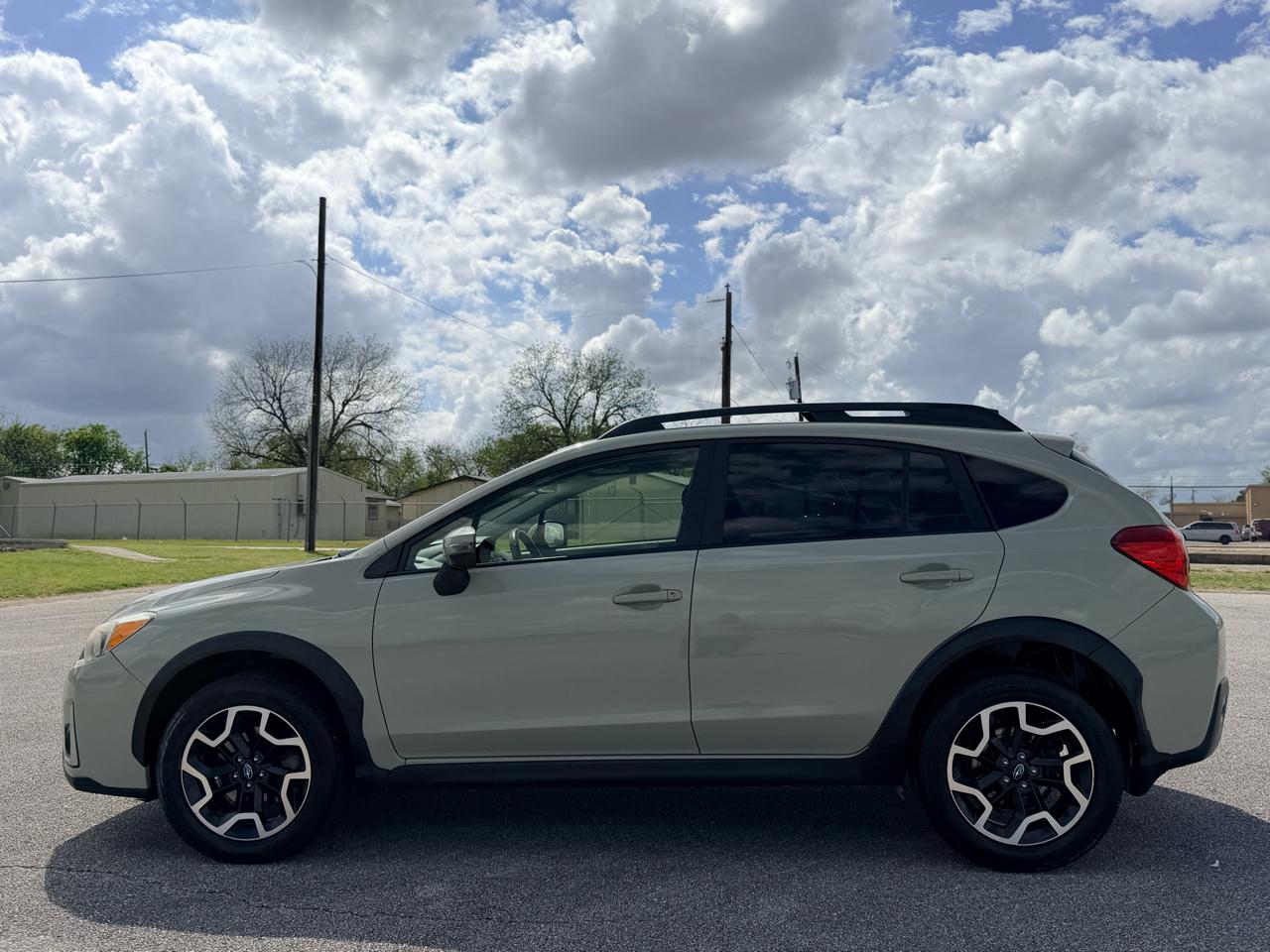 Subaru Crosstrek  2017