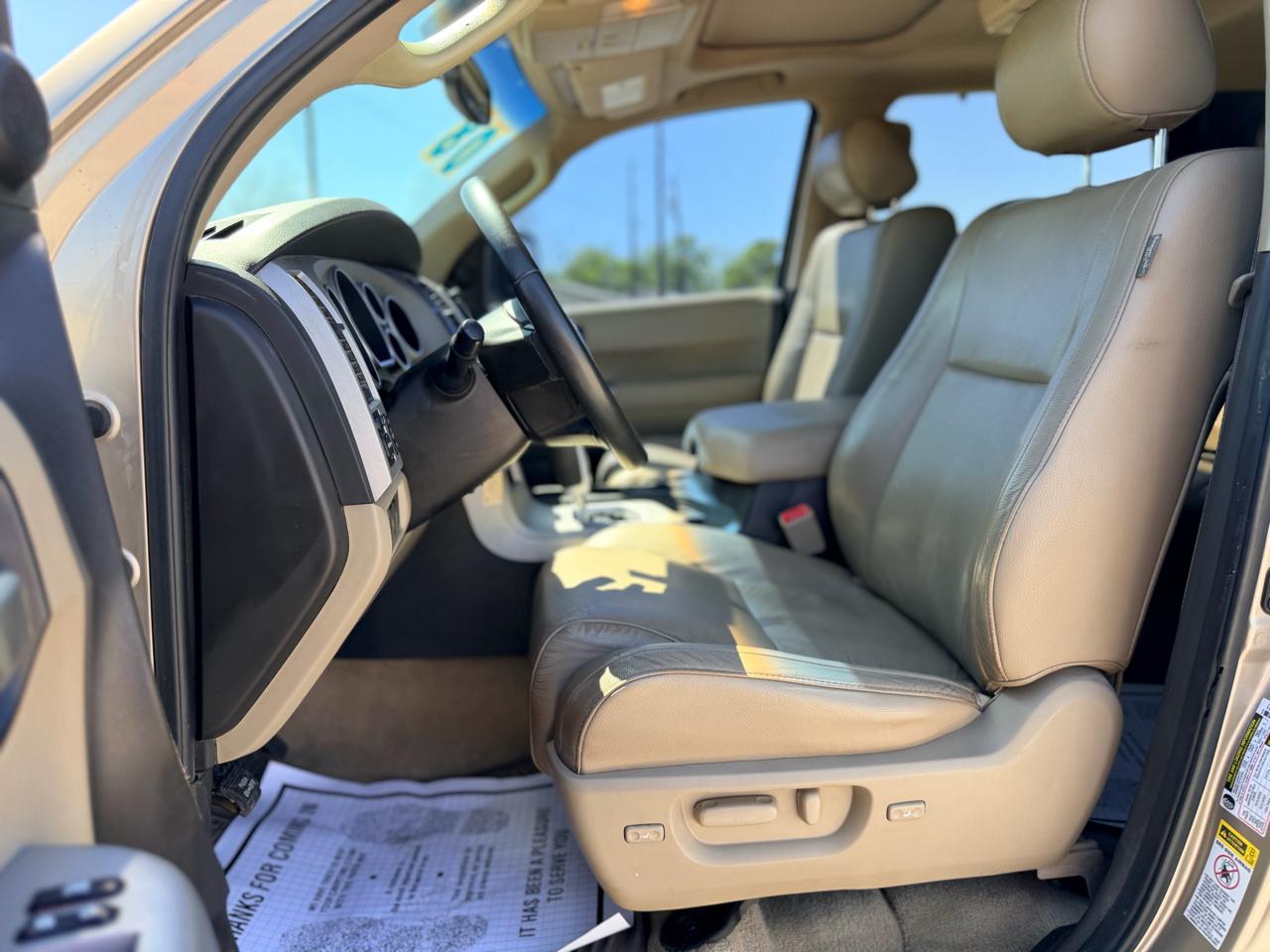 Toyota Sequoia  2008