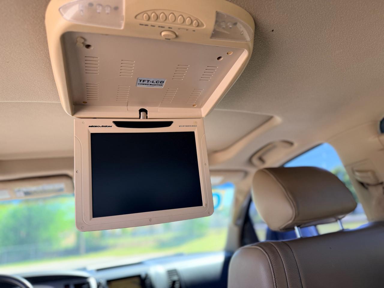 Toyota Sequoia  2008