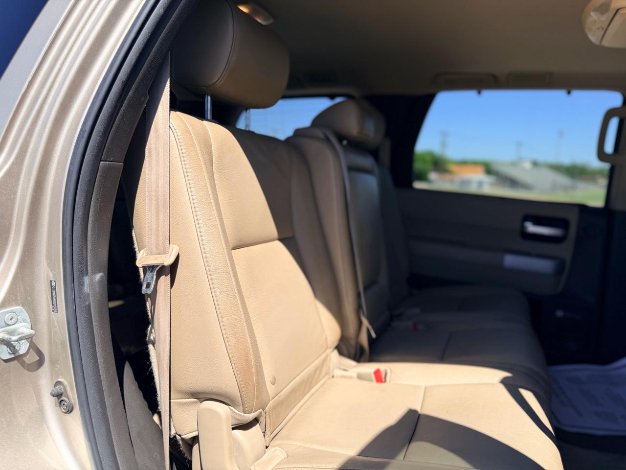 Toyota Sequoia  2008