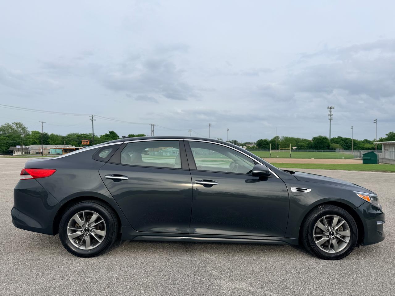 Kia Optima  2016