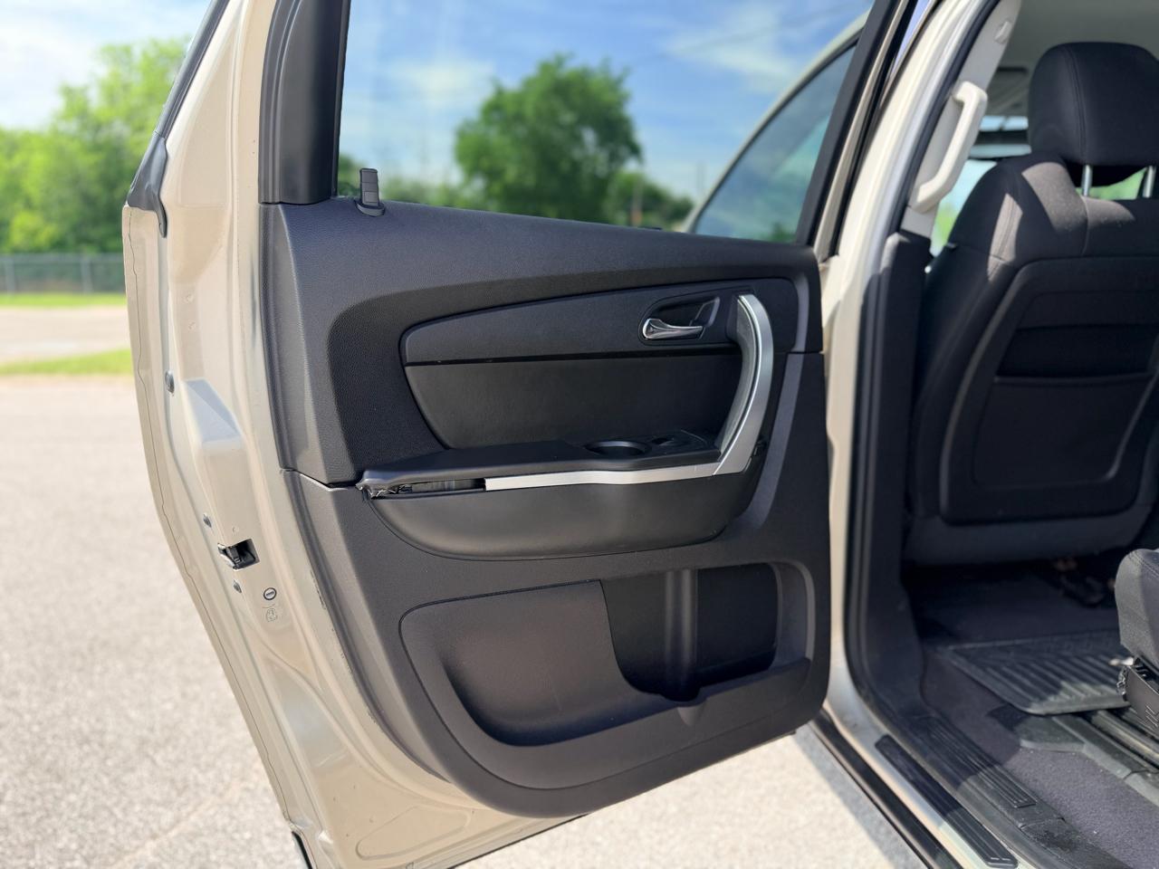GMC Acadia  2010