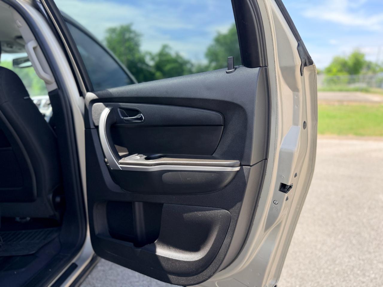 GMC Acadia  2010