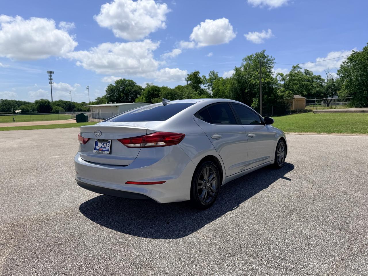 Hyundai Elantra  2017