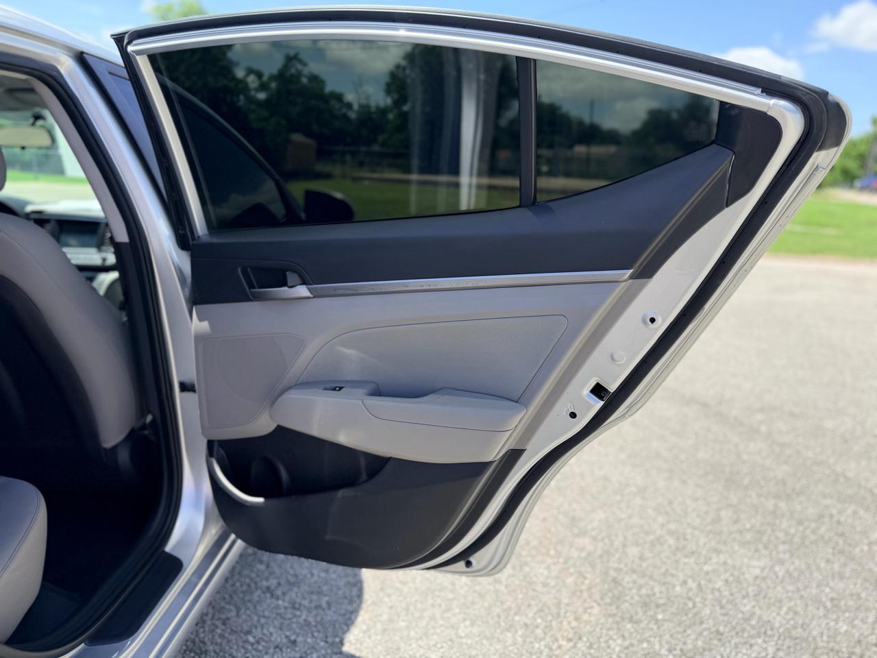 Hyundai Elantra  2017