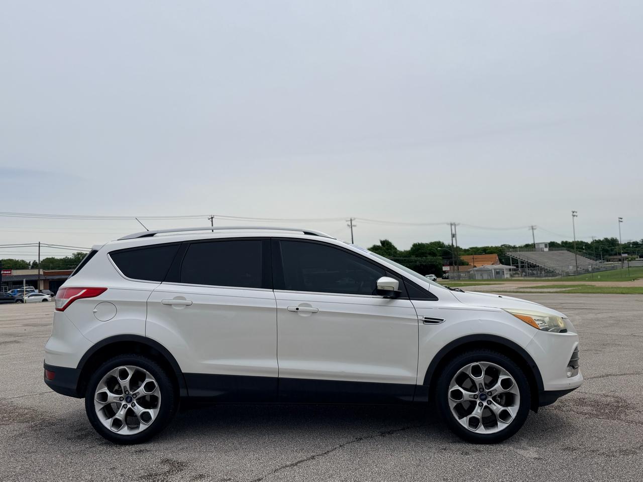 Ford Escape  2014
