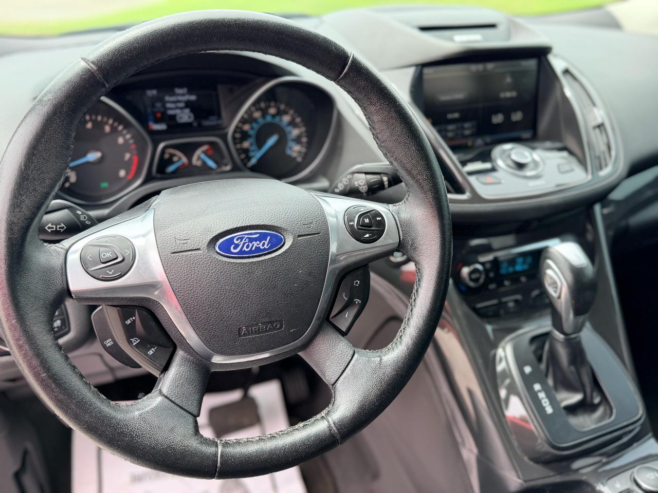 Ford Escape  2014