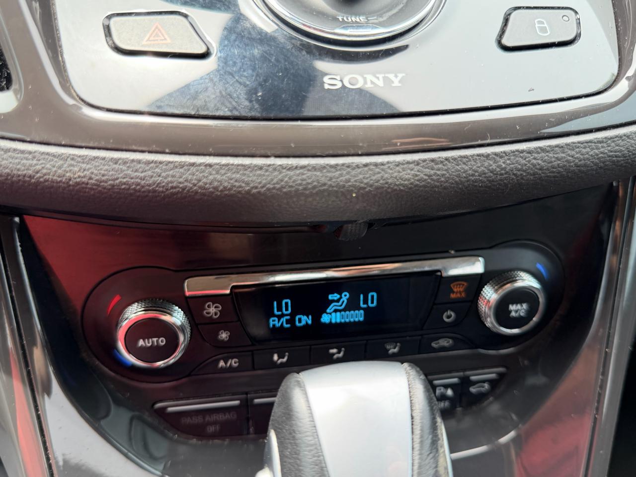 Ford Escape  2014
