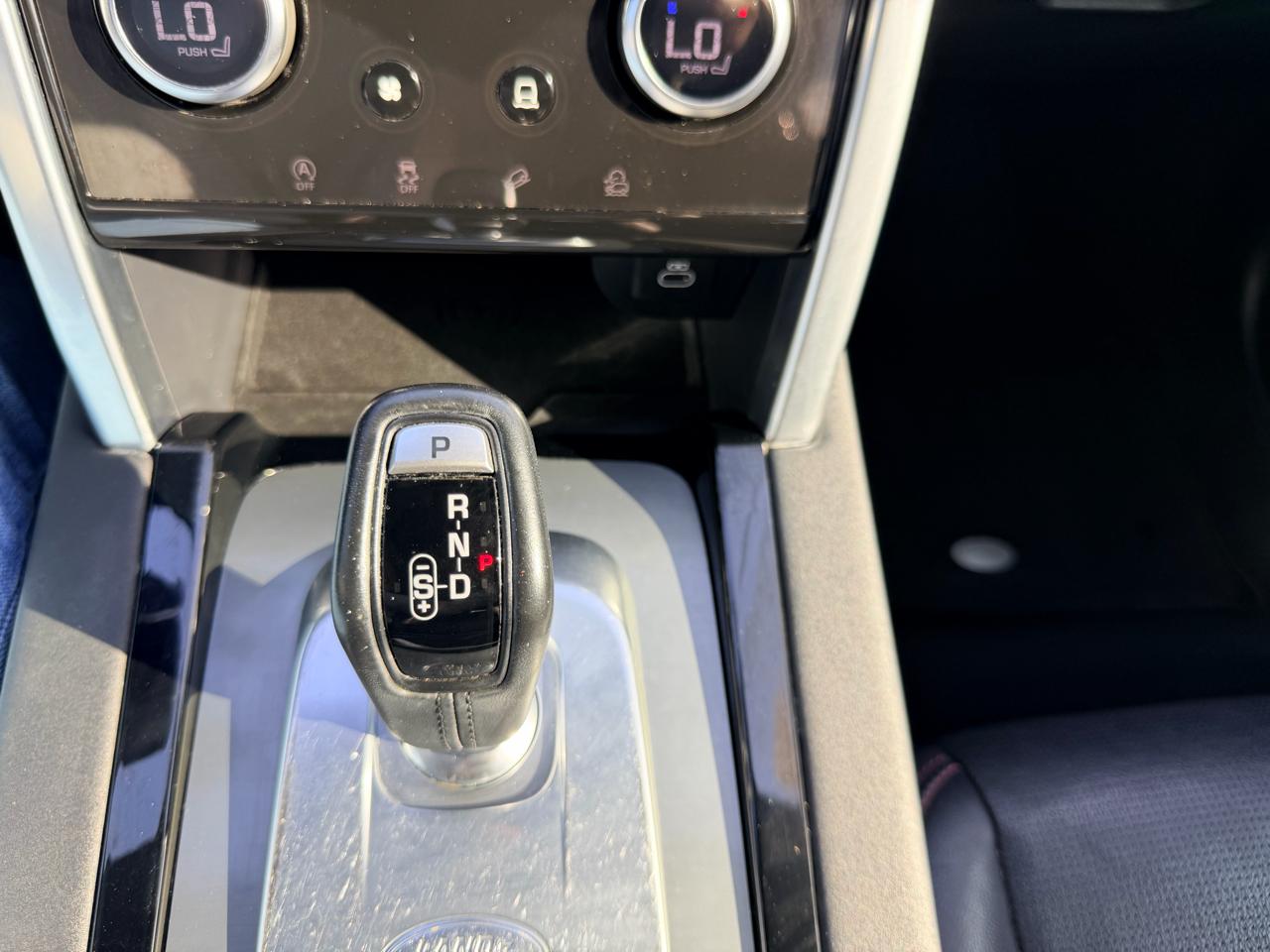 Land Rover Discovery Sport  2022