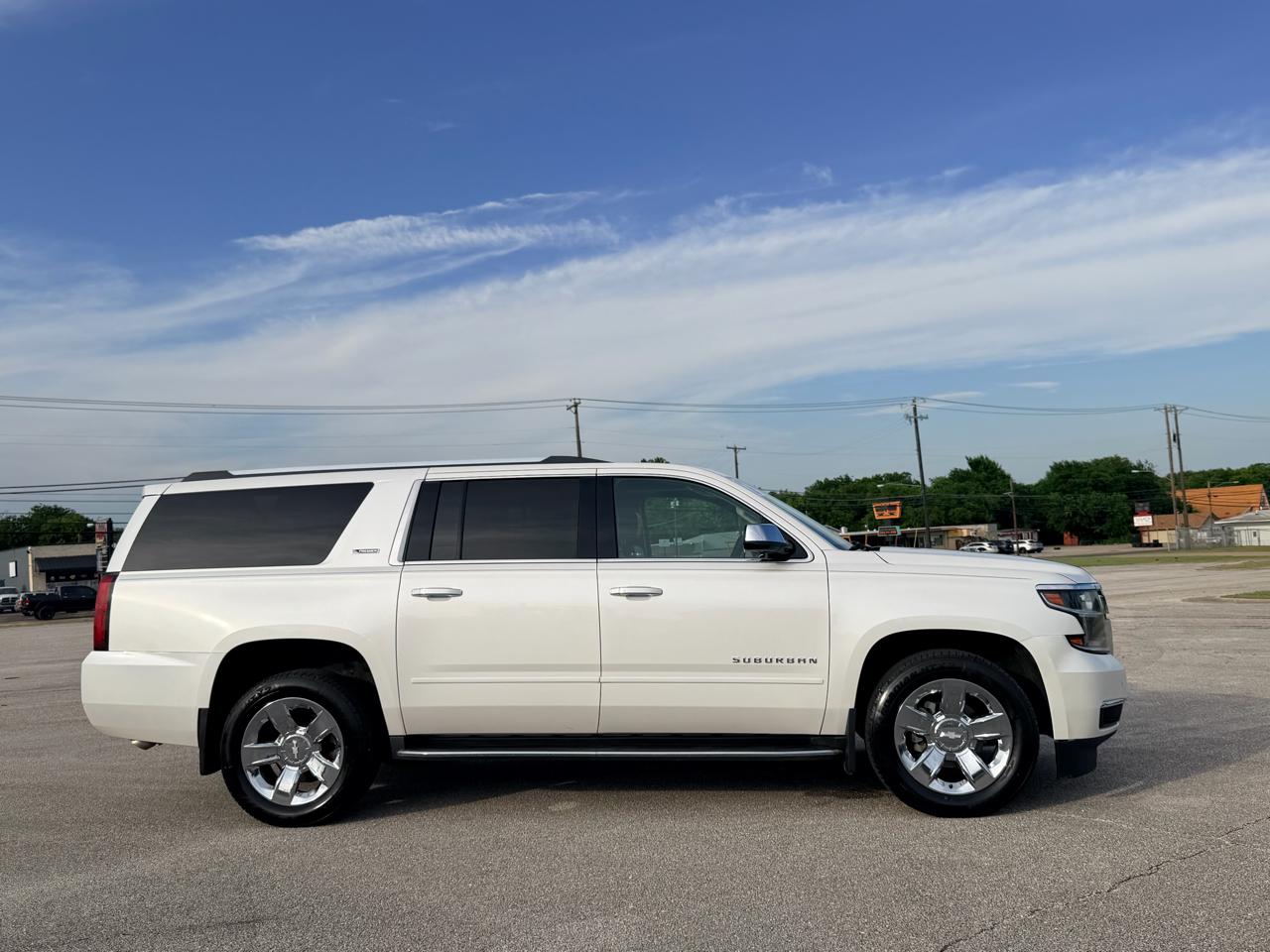 Chevrolet Suburban  2017