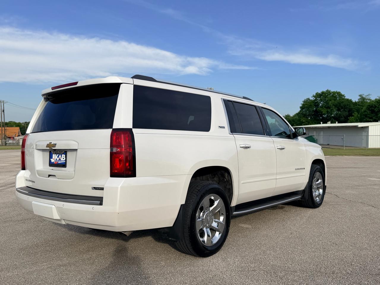 Chevrolet Suburban  2017