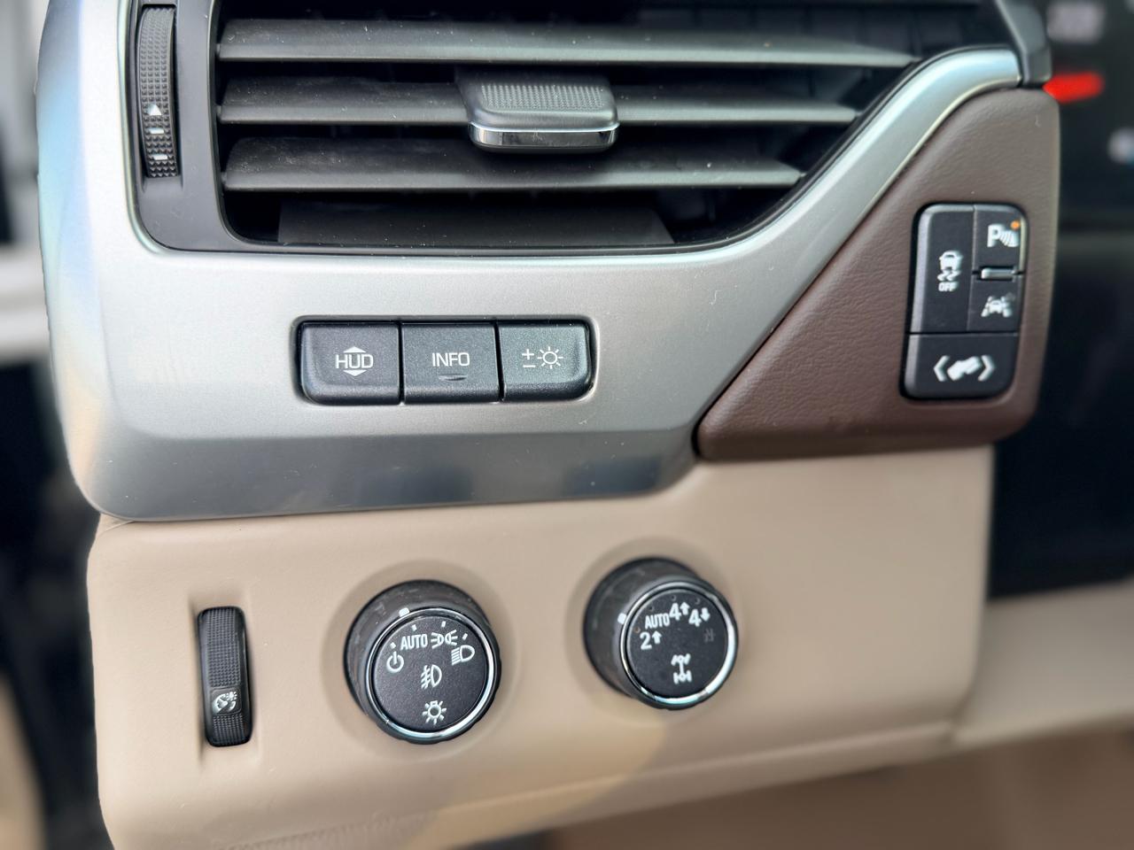 Chevrolet Suburban  2017