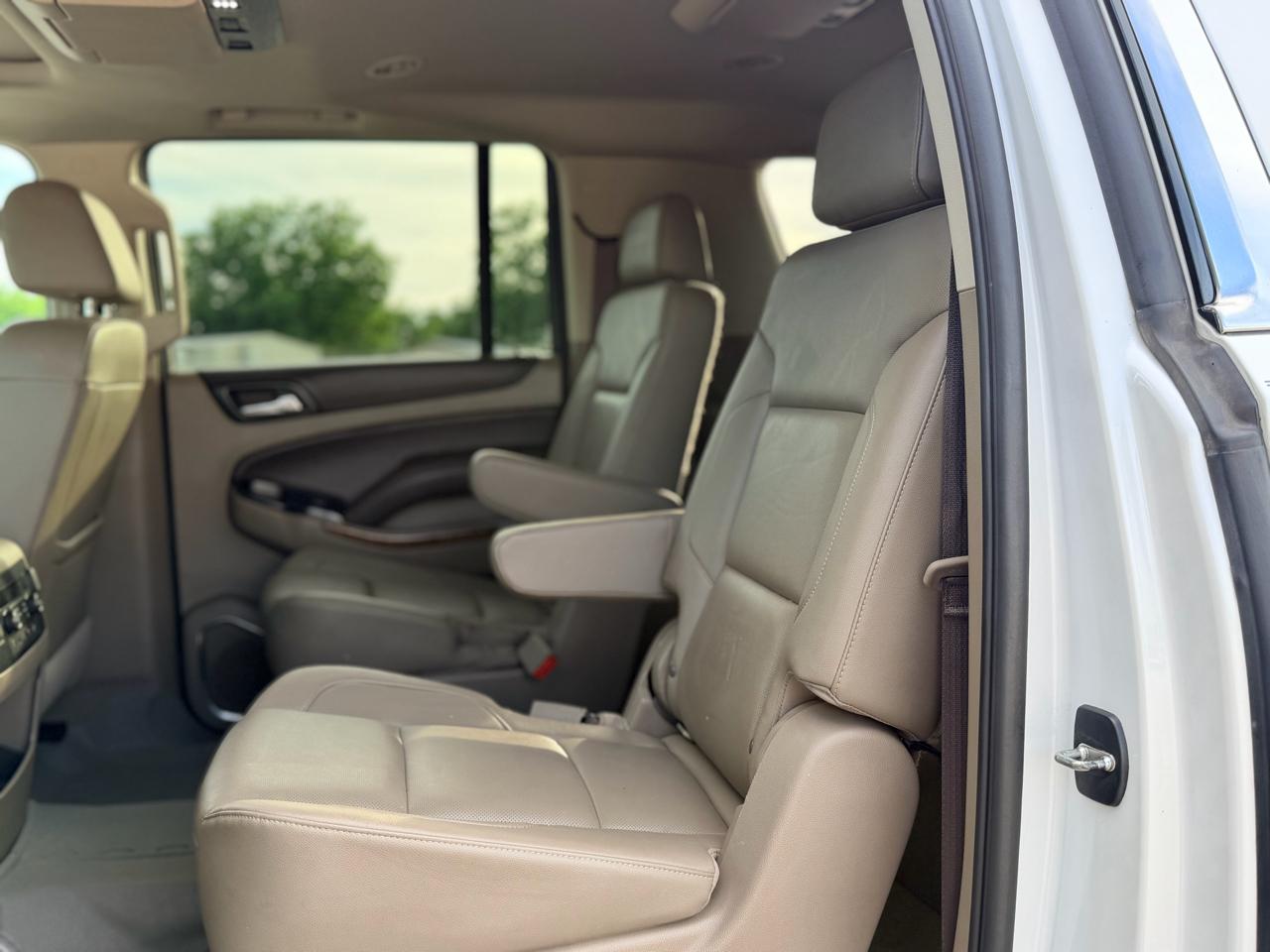 Chevrolet Suburban  2017