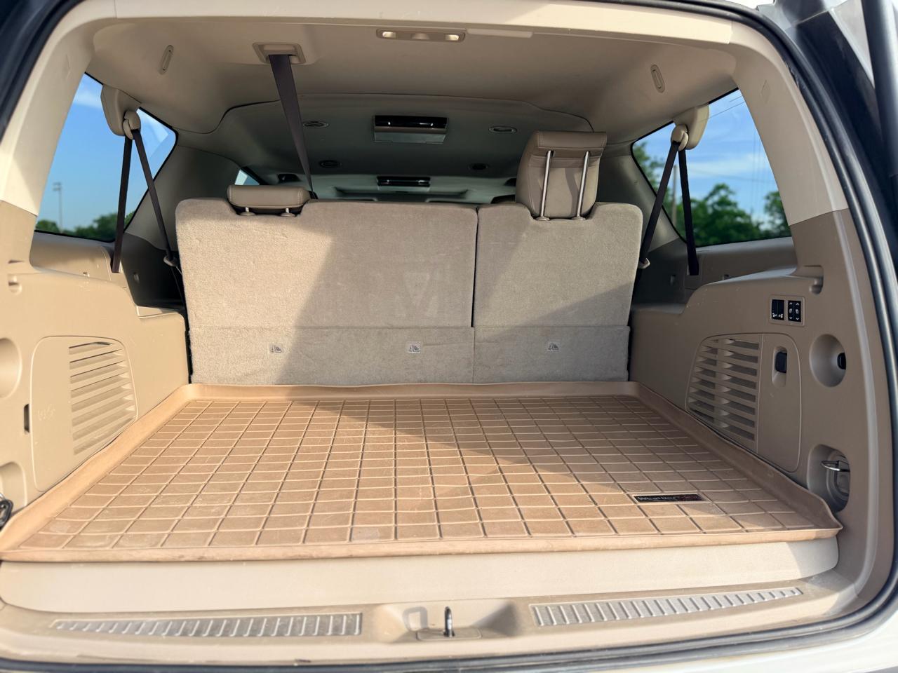 Chevrolet Suburban  2017