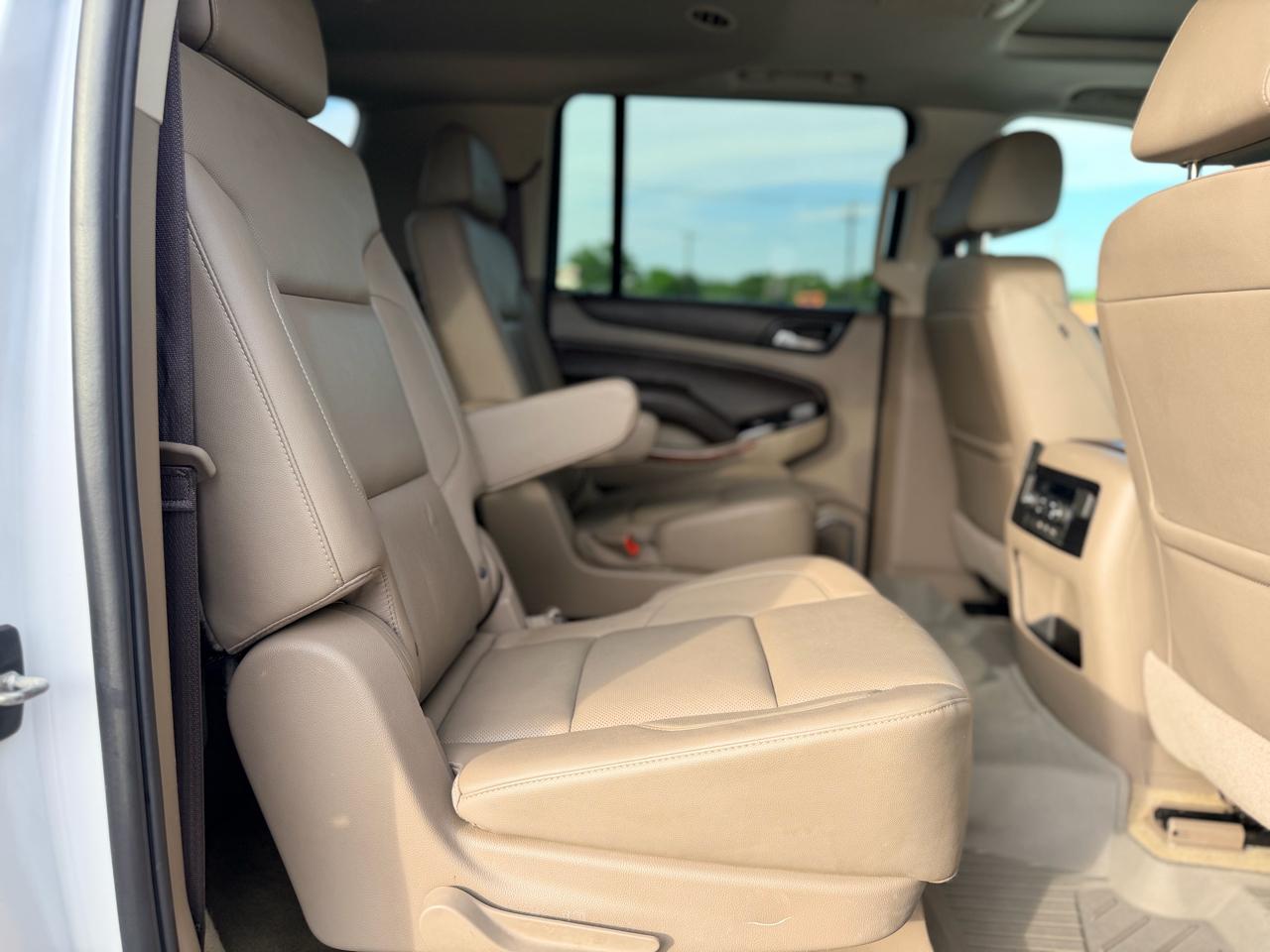 Chevrolet Suburban  2017