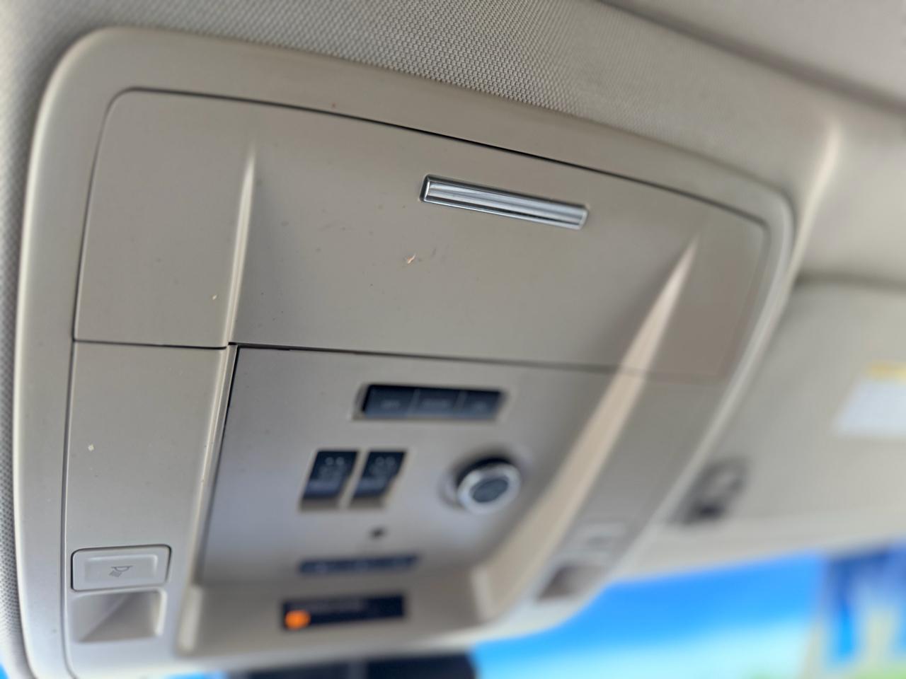 Chevrolet Suburban  2017