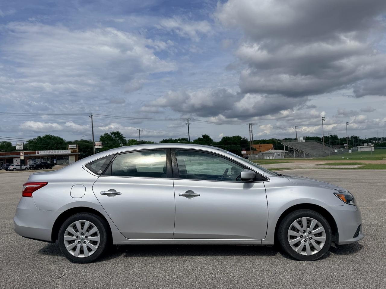 Nissan Sentra  2017