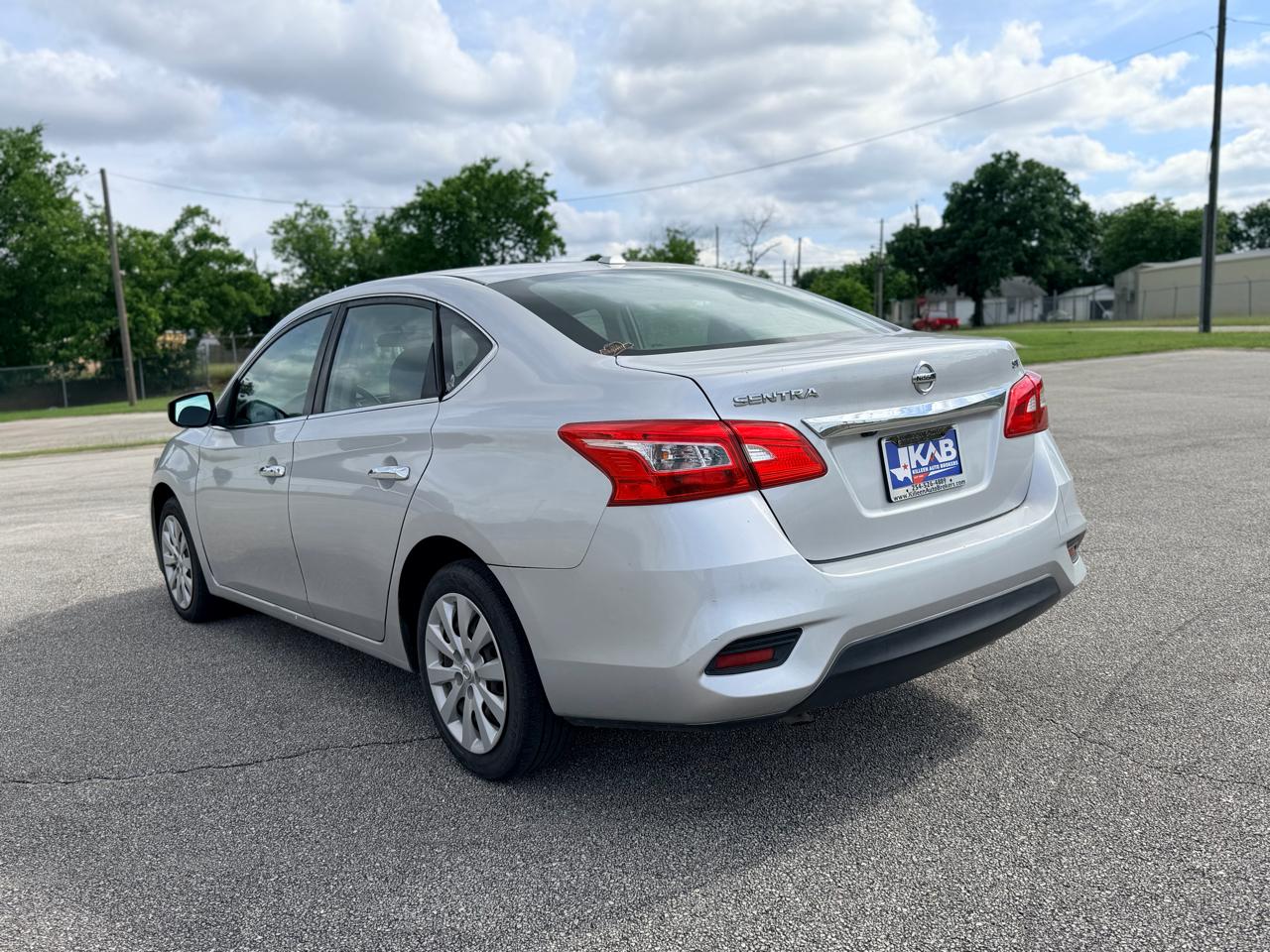 Nissan Sentra  2017