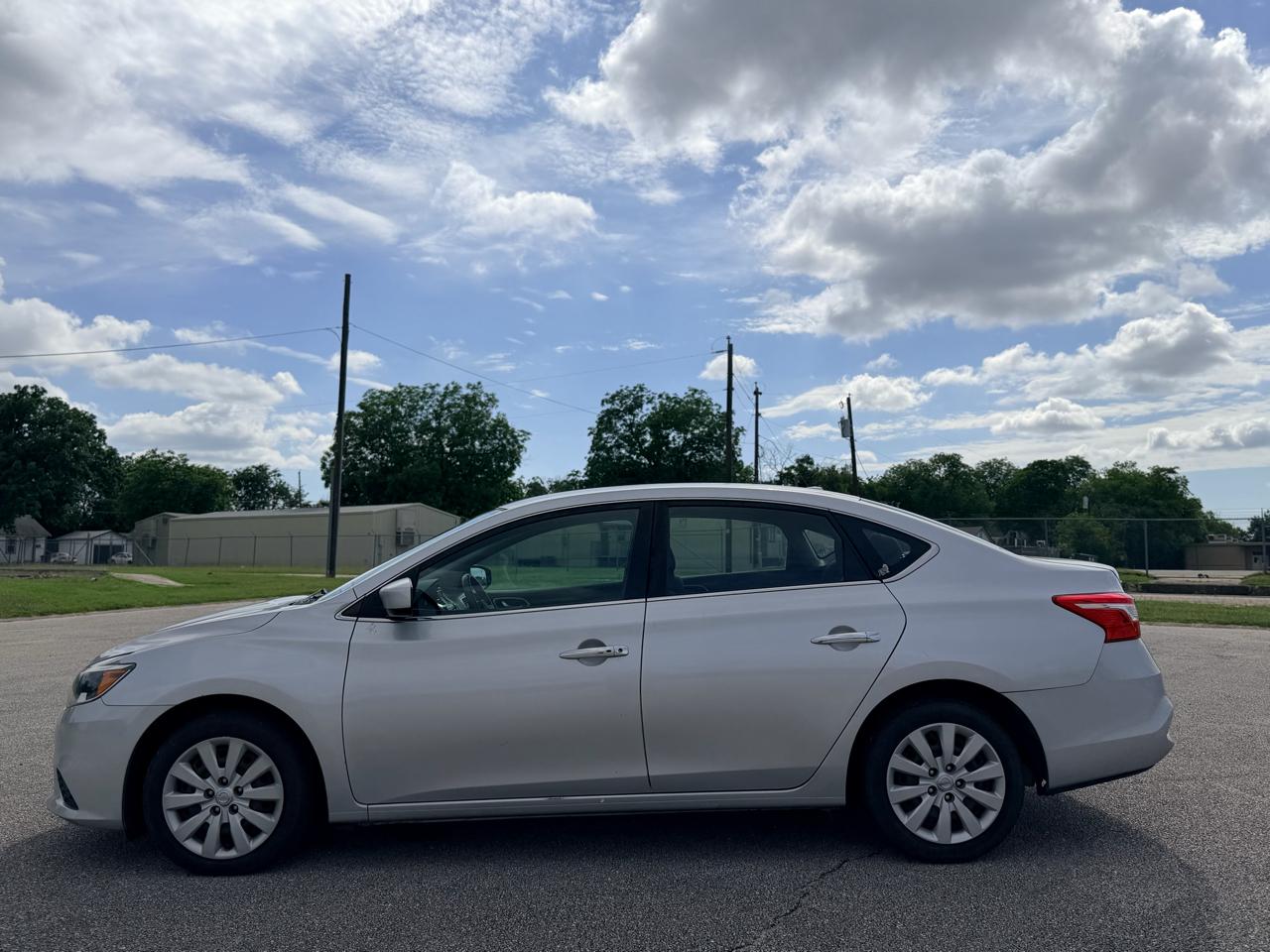 Nissan Sentra  2017