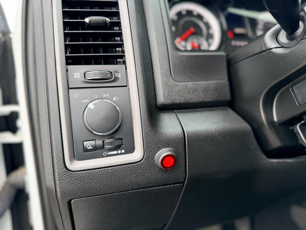 RAM 1500 Classic  2024