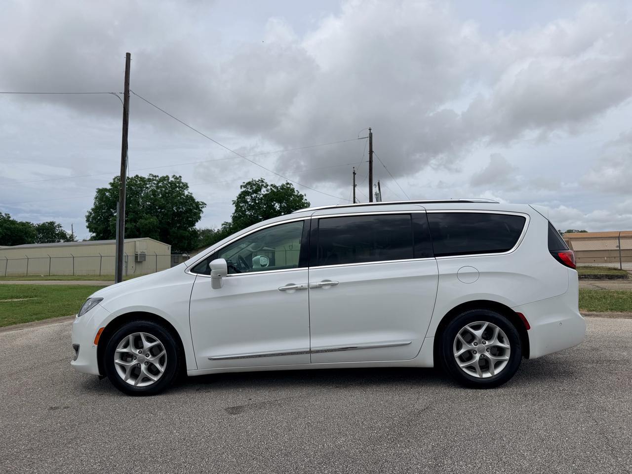 Chrysler Pacifica  2020