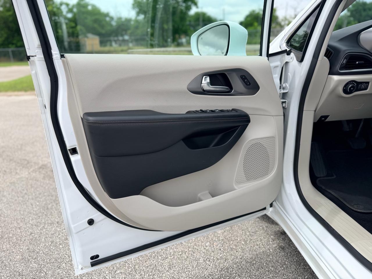 Chrysler Pacifica  2020