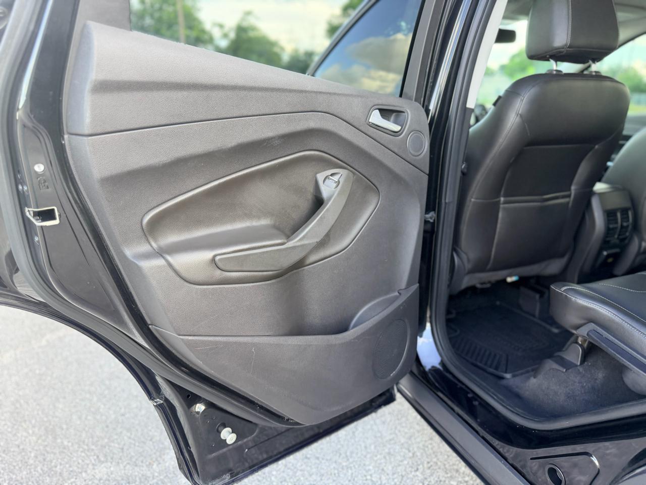 Ford Escape  2013